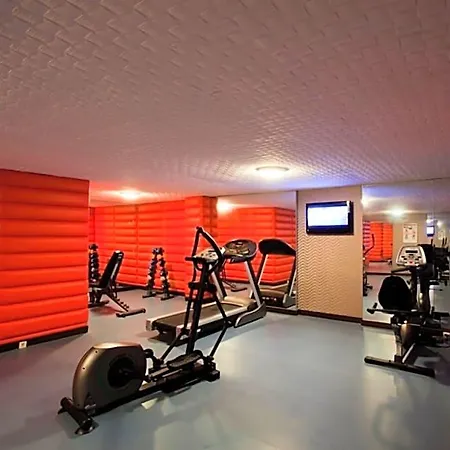 Adella Отель 4*
